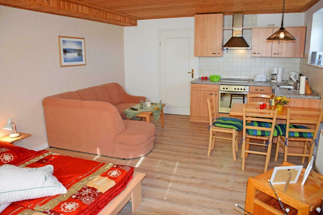 Ferienwohnung Zudar Auf Ruegen Bagian luar foto
