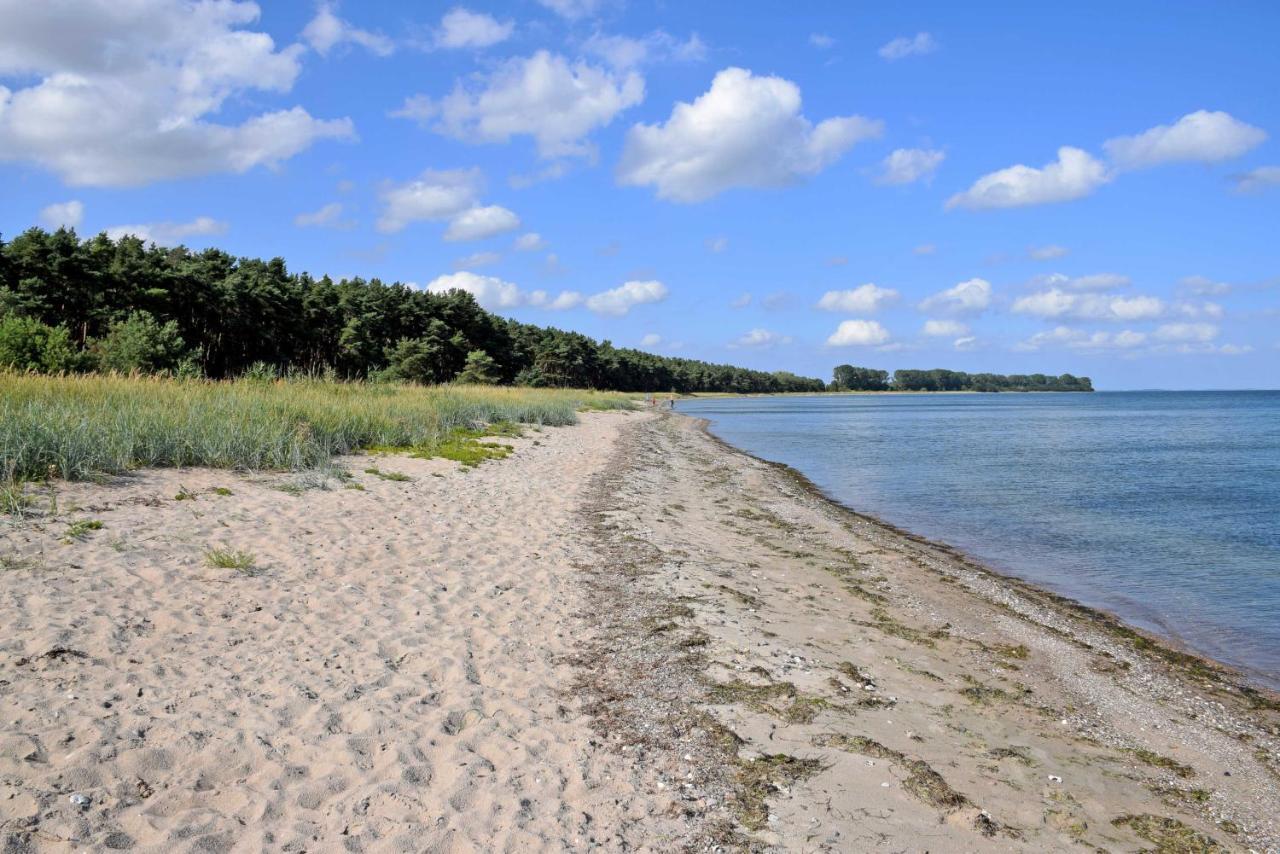 Ferienwohnung Zudar Auf Ruegen Bagian luar foto